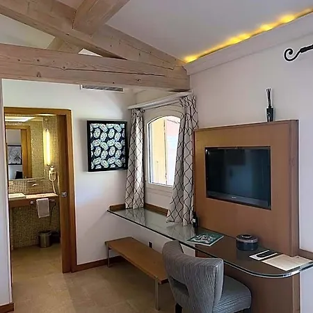 Bastide De Hotel