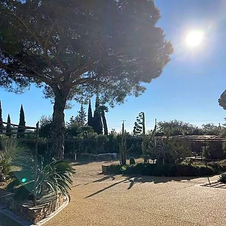 Bastide De Hotel 3*