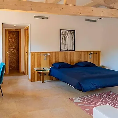 Bastide De Hotel 3*